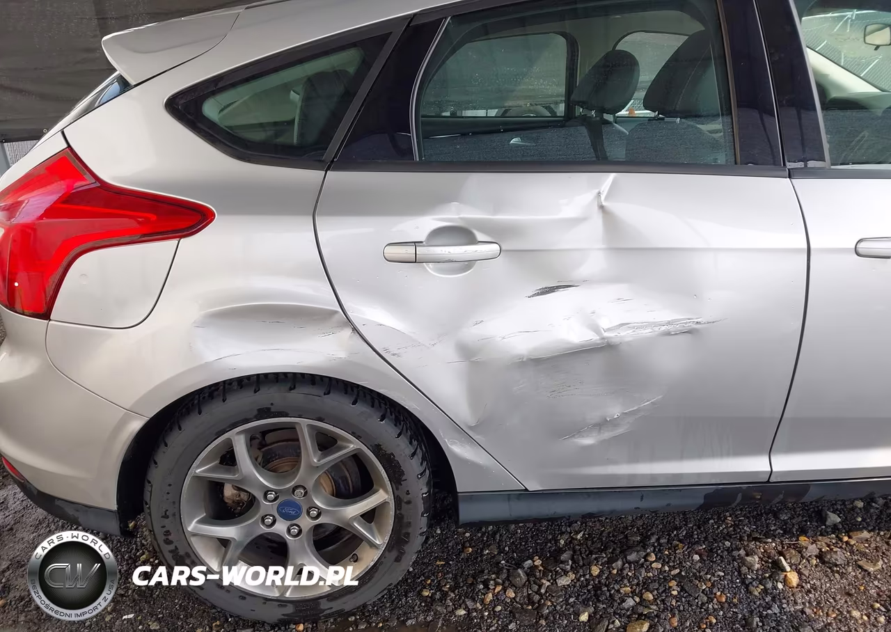 2014 Ford Focus Se VIN:1FADP3K25EL357182 - 6