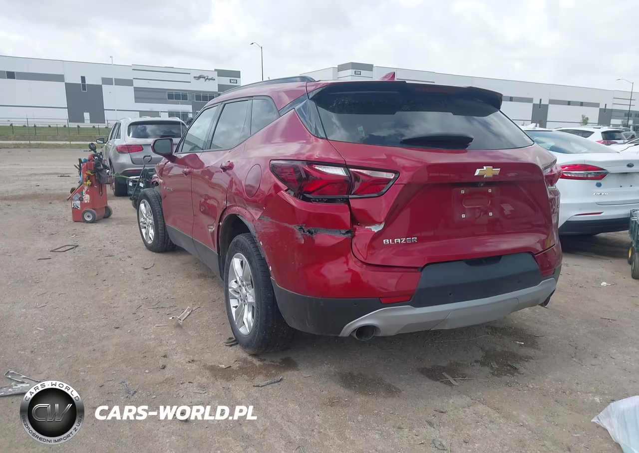 2019 Chevrolet Blazer VIN:3GNKBCRS3KS642255 - 3