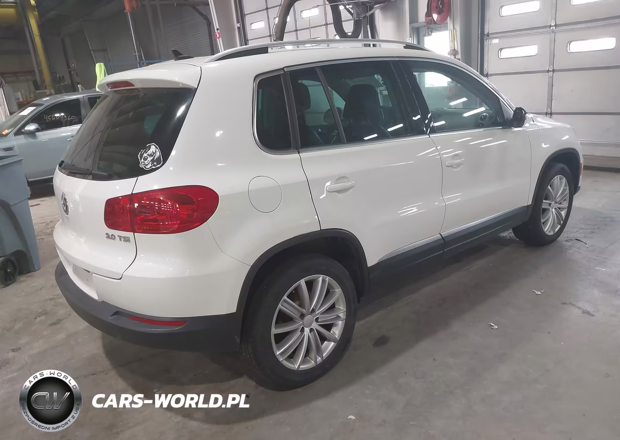 2013 Volkswagen Tiguan Se VIN:WVGAV7AX2DW549305 - 4