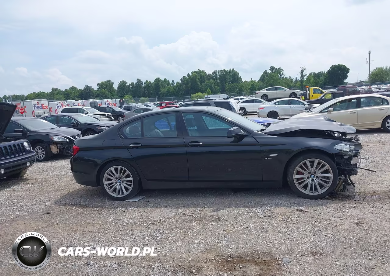 2011 BMW 550 Xi VIN:WBAFU9C53BC783906 - 14