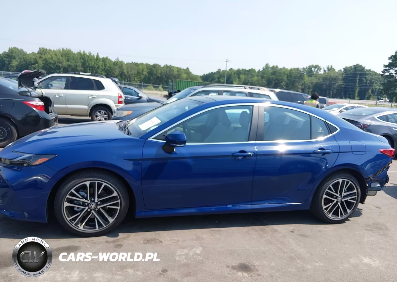 2026 Toyota Camry Xle VIN:4T1DAACKXTU317360 - 15