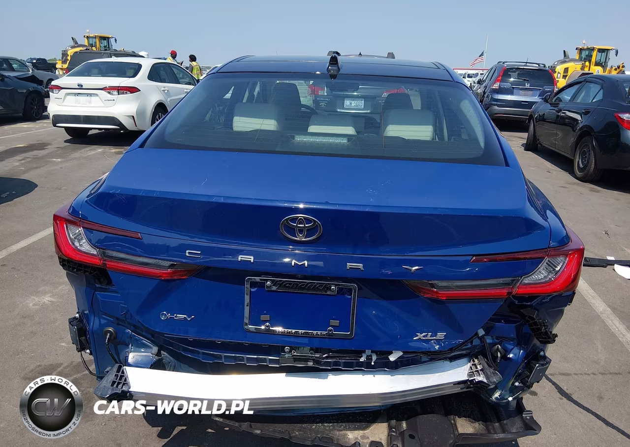 2026 Toyota Camry Xle VIN:4T1DAACKXTU317360 - 17