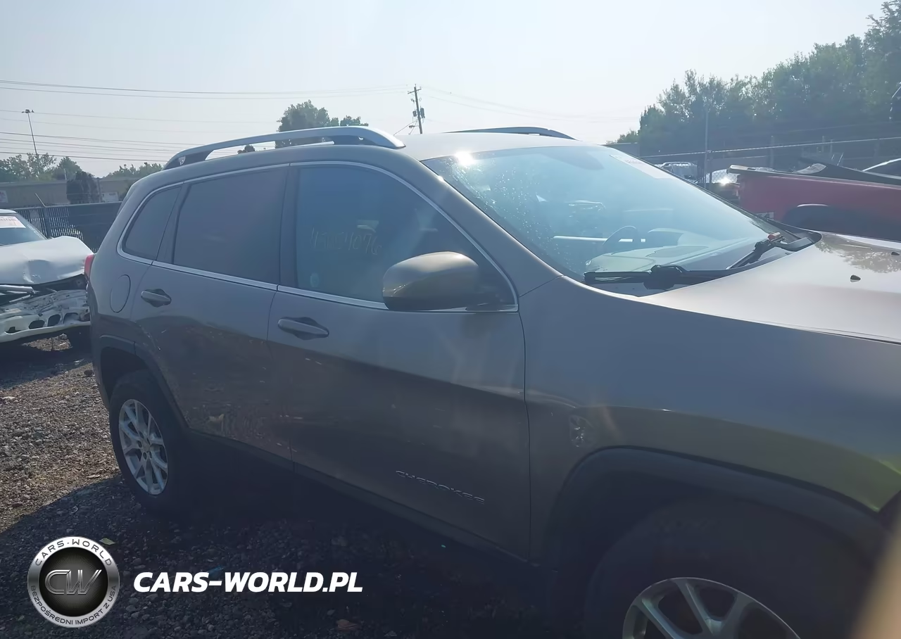 2017 Jeep Cherokee Latitude VIN:1C4PJMCB4HW611769 - 13