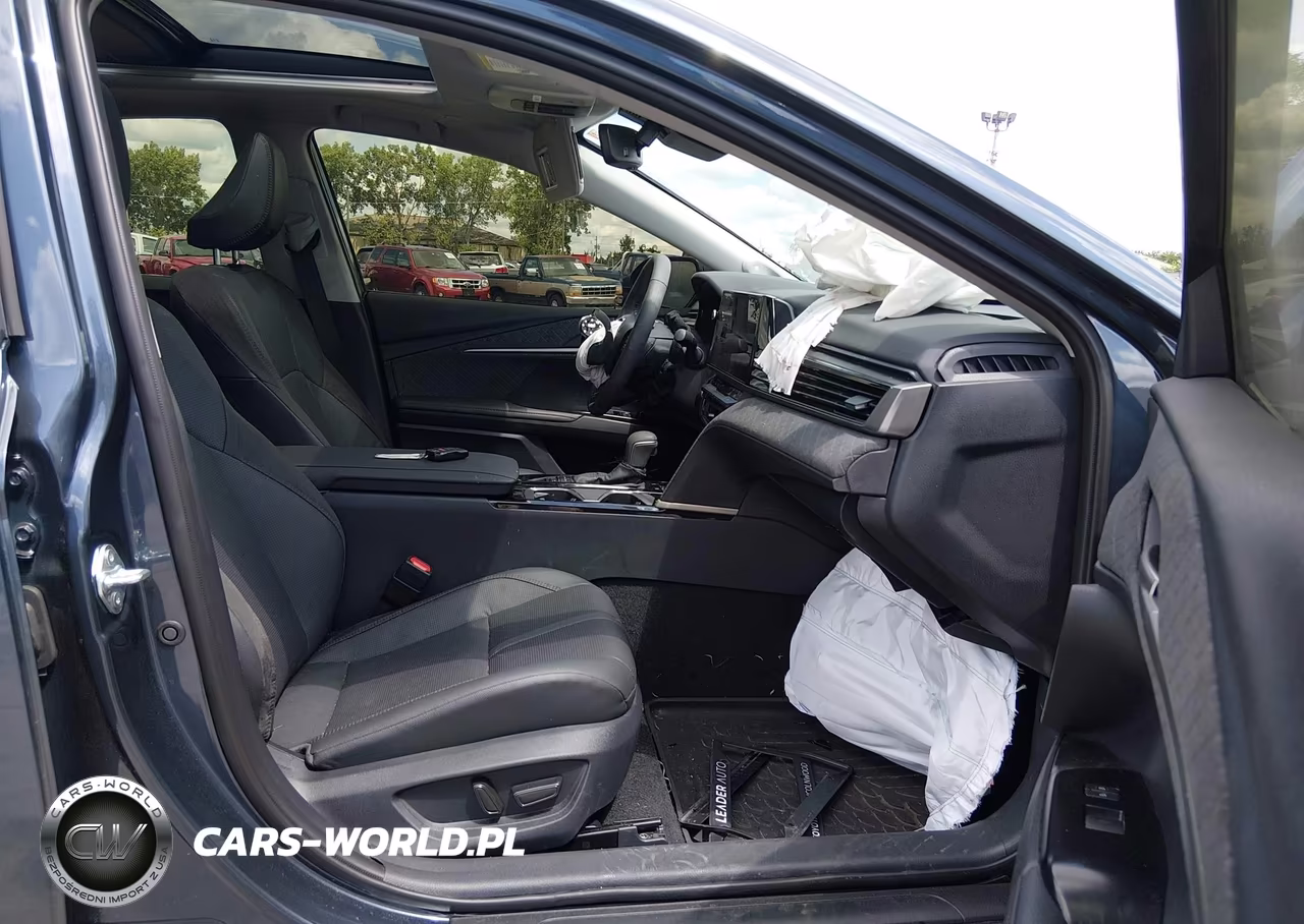 2026 Toyota Camry Xle VIN:4T1DBADK3TU555191 - 5