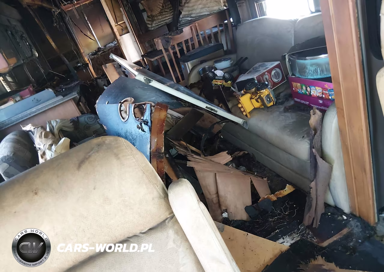 2004 Freightliner Chassis X Line Motor Home VIN:4UZAAHDC84CM96766 - 12