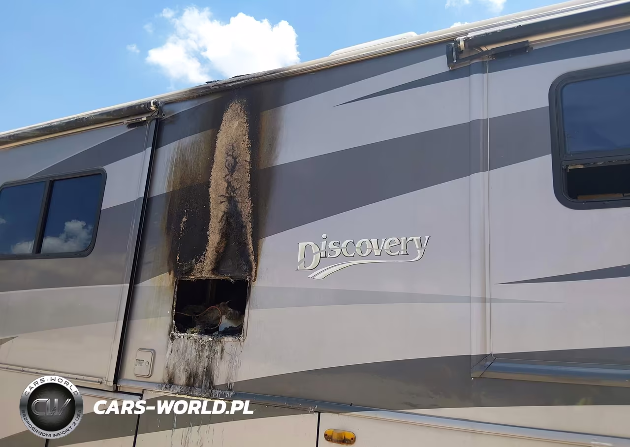 2004 Freightliner Chassis X Line Motor Home VIN:4UZAAHDC84CM96766 - 13
