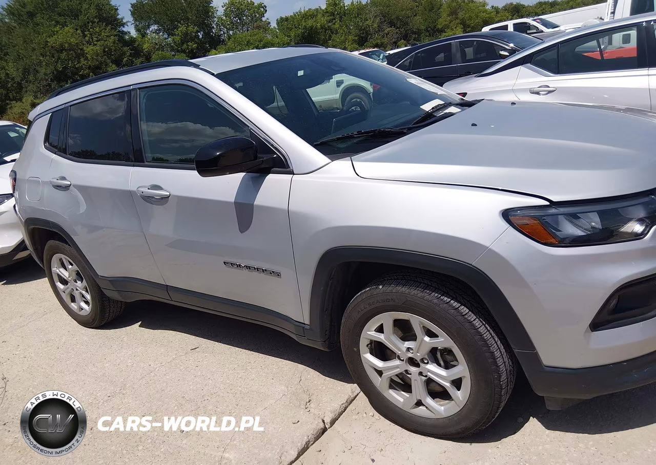 2024 Jeep Compass Latitude 4X4 VIN:3C4NJDBN4RT106955 - 13