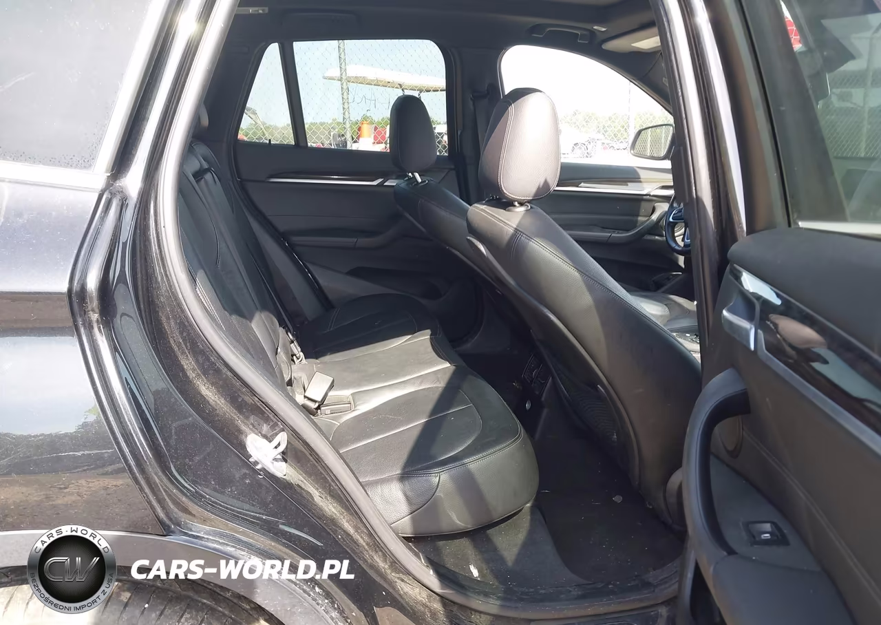 2018 BMW X1 Sdrive28I VIN:WBXHU7C31J5H41225 - 8
