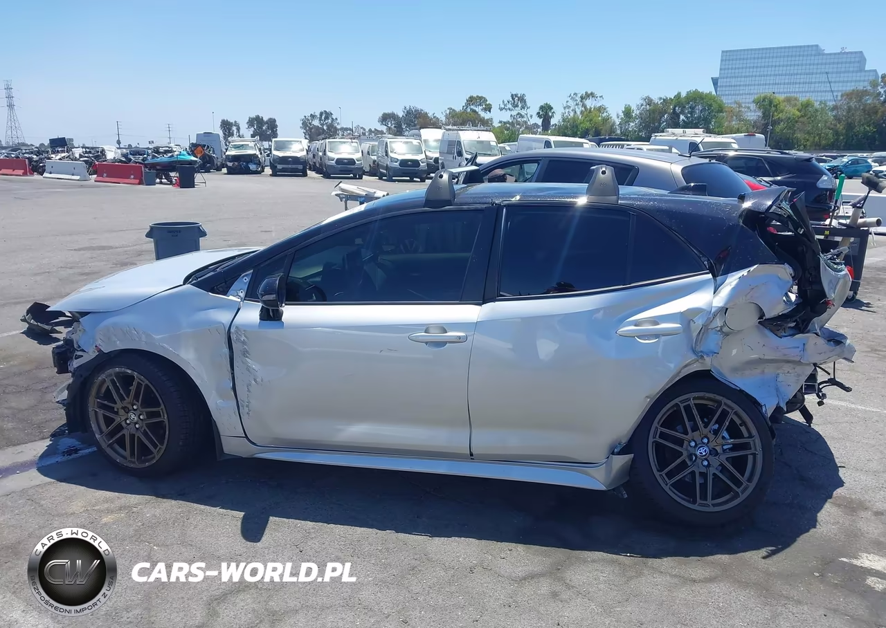 2025 Toyota Corolla Nightshade Edition VIN:JTND4MBEXS3239204 - 15