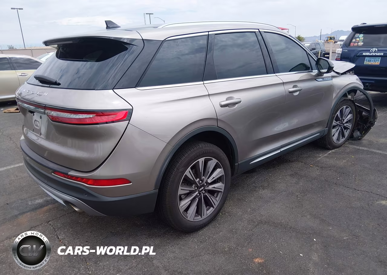 2020 Lincoln Corsair Reserve VIN:5LMCJ2D96LUL01893 - 4
