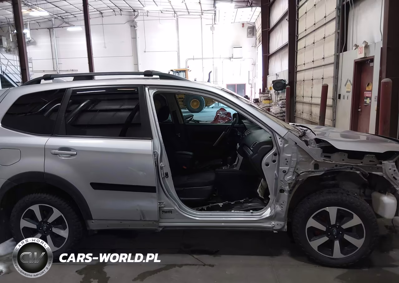 2018 Subaru Forester 2.5I Premium VIN:JF2SJAGC1JH504122 - 14
