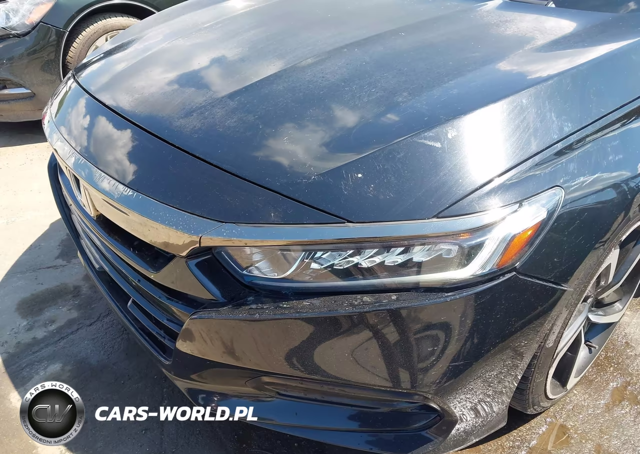 2018 Honda Accord Sport VIN:1HGCV1F3XJA158512 - 6