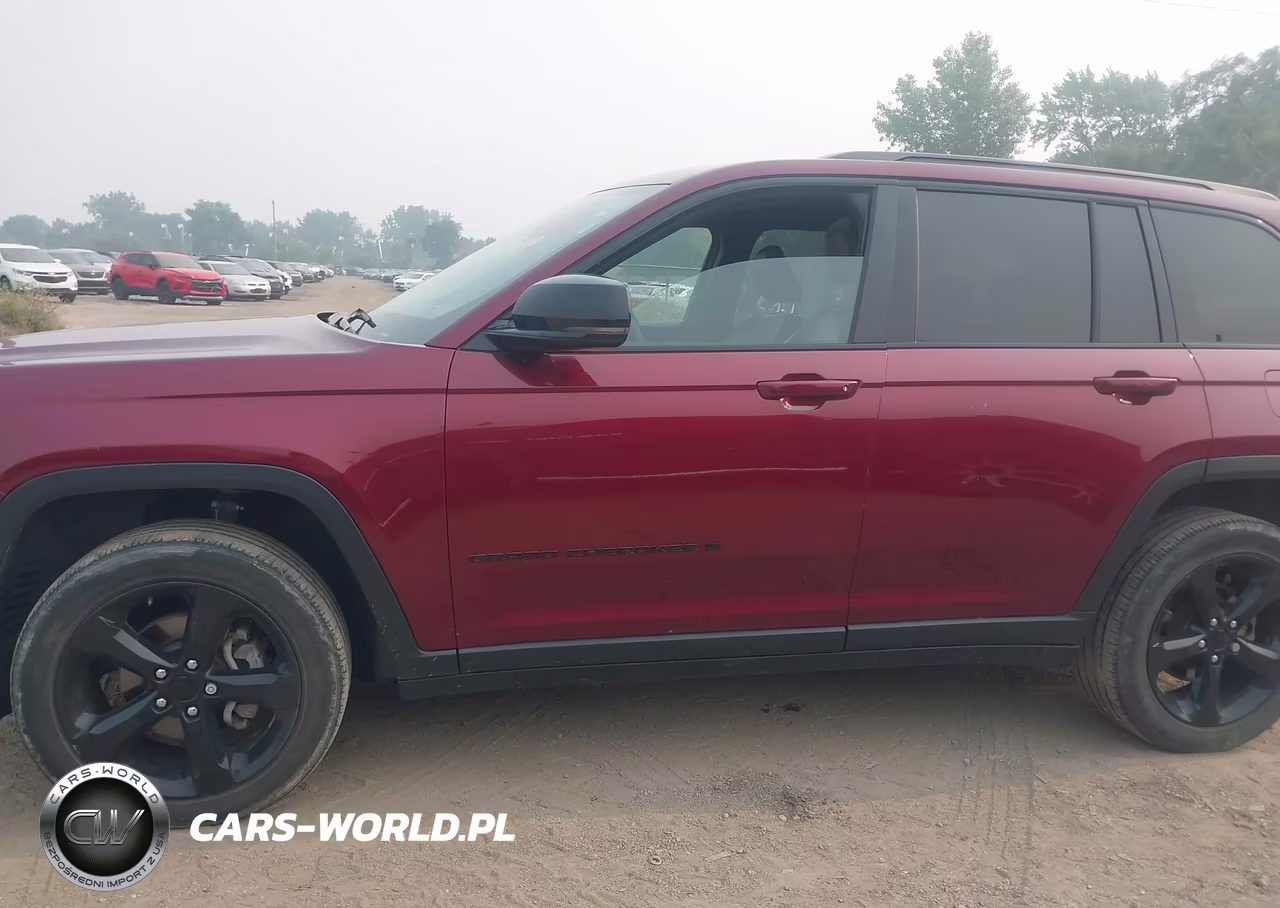 2023 Jeep Grand Cherokee Altitude 4X4 VIN:1C4RJHAG0PC629815 - 14