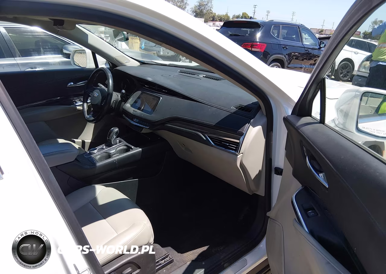 2019 Cadillac Xt4 Luxury VIN:1GYAZAR45KF117301 - 5