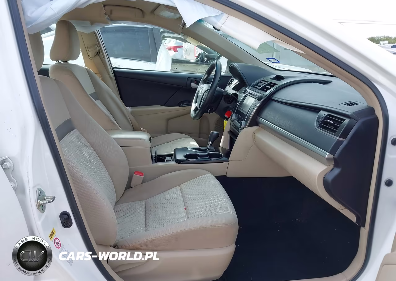 2014 Toyota Camry Le VIN:4T4BF1FK6ER366438 - 5