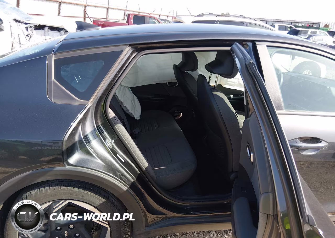 2025 Kia K4 Ex VIN:3KPFU4DE8SE051171 - 8
