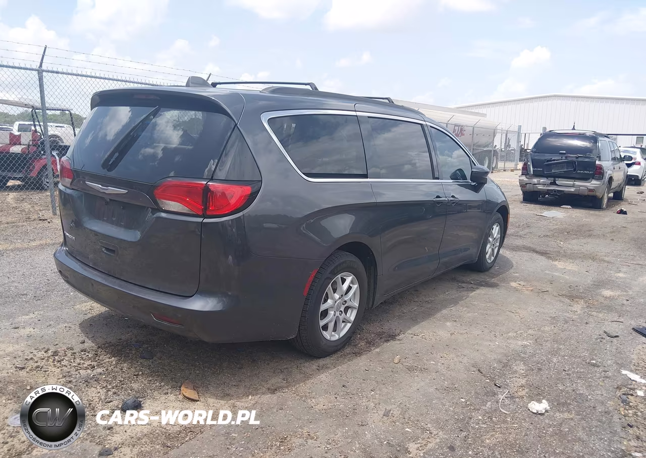 2020 Chrysler Voyager Lxi VIN:2C4RC1DG3LR156989 - 4