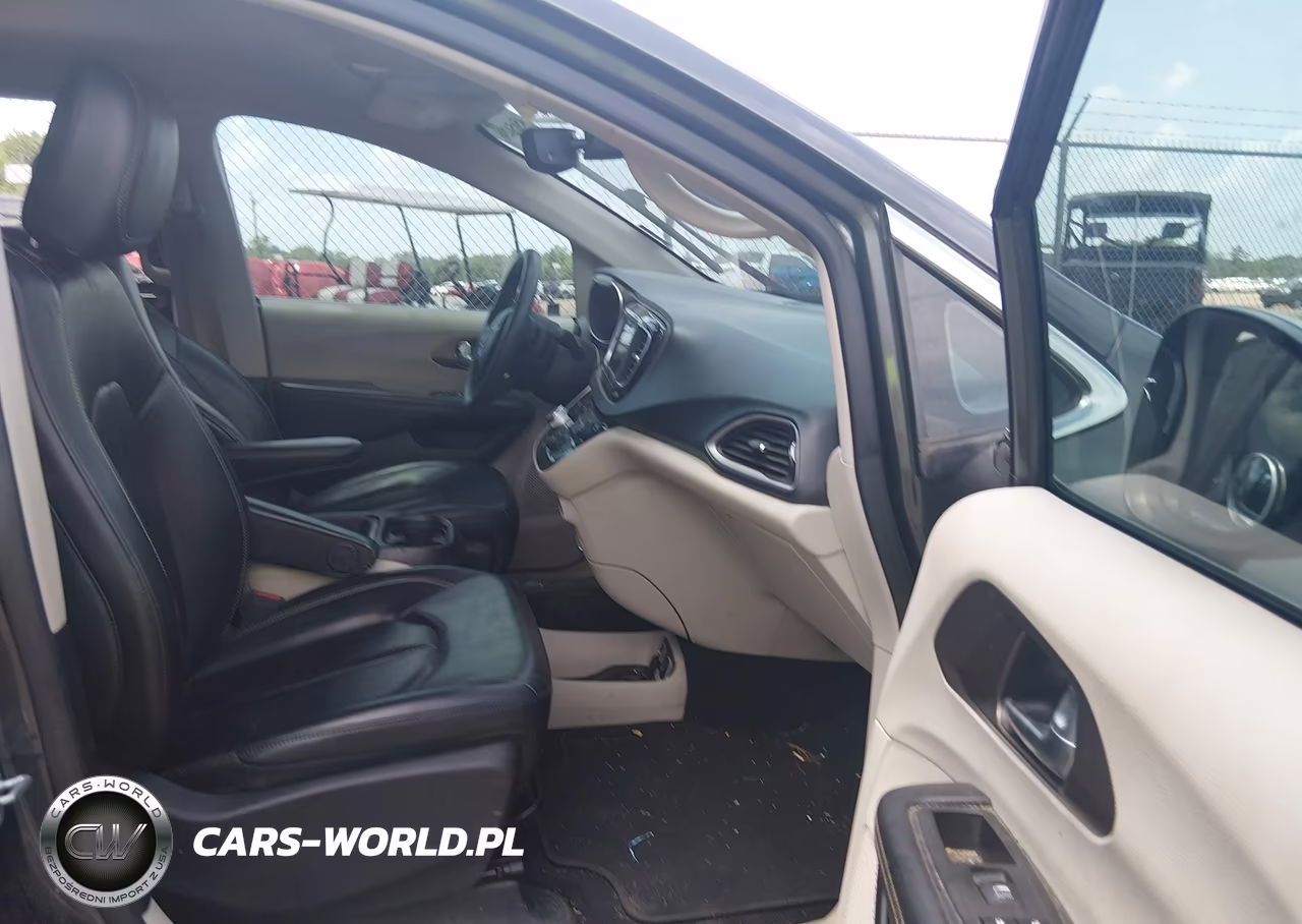 2020 Chrysler Voyager Lxi VIN:2C4RC1DG3LR156989 - 5