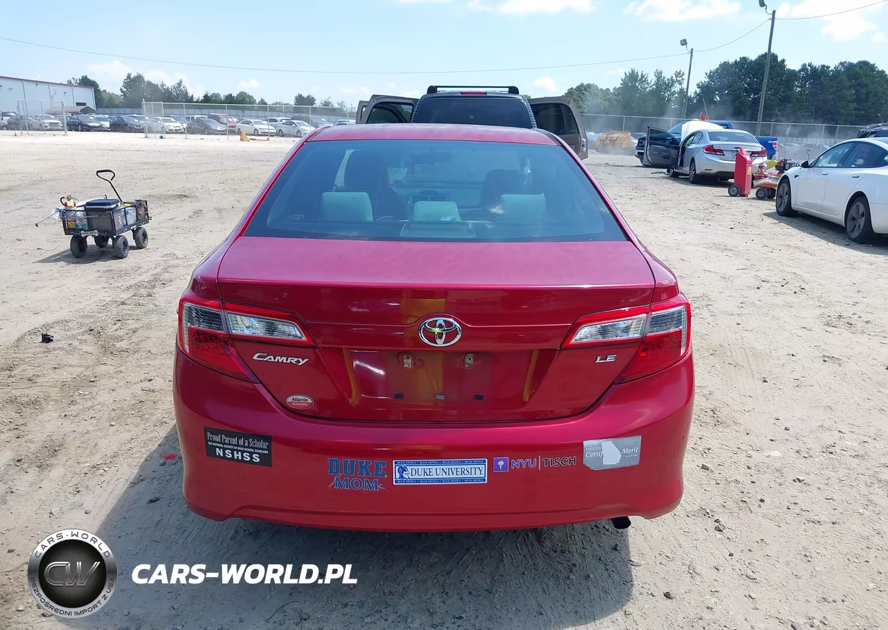 2013 Toyota Camry Le VIN:4T1BF1FKXDU695586 - 16