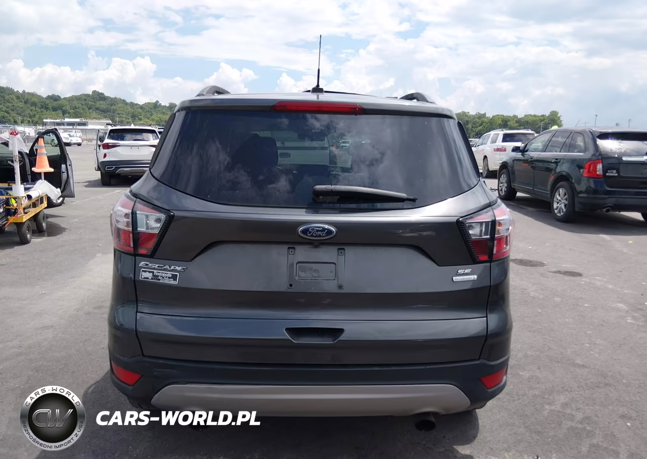 2018 Ford Escape Se VIN:1FMCU0GDXJUC31228 - 17