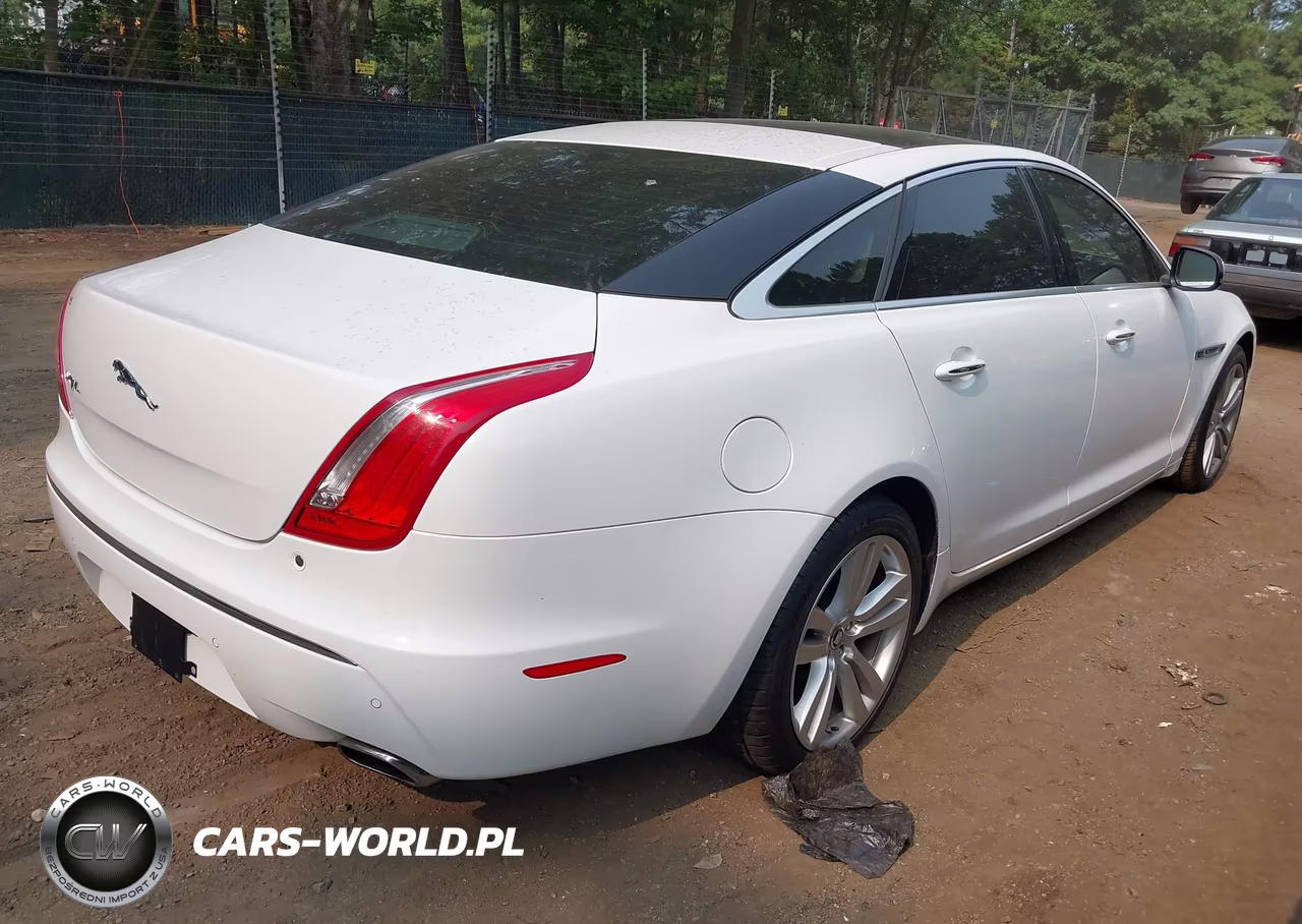 2012 Jaguar Xj Xjl Portfolio VIN:SAJWA2GB9CLV32278 - 4