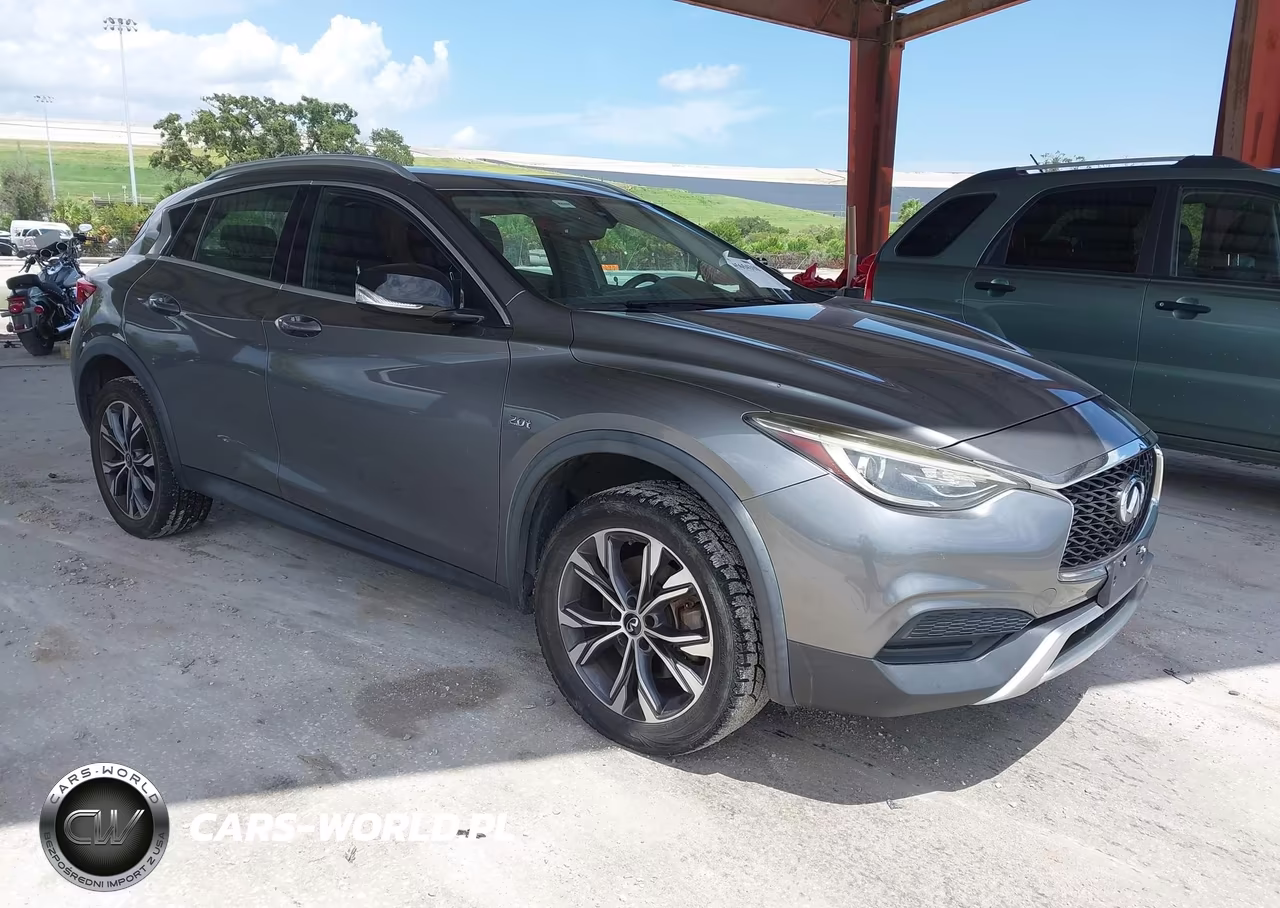 2018 Infiniti Qx30 Luxury – zdjęcie 1 z 16