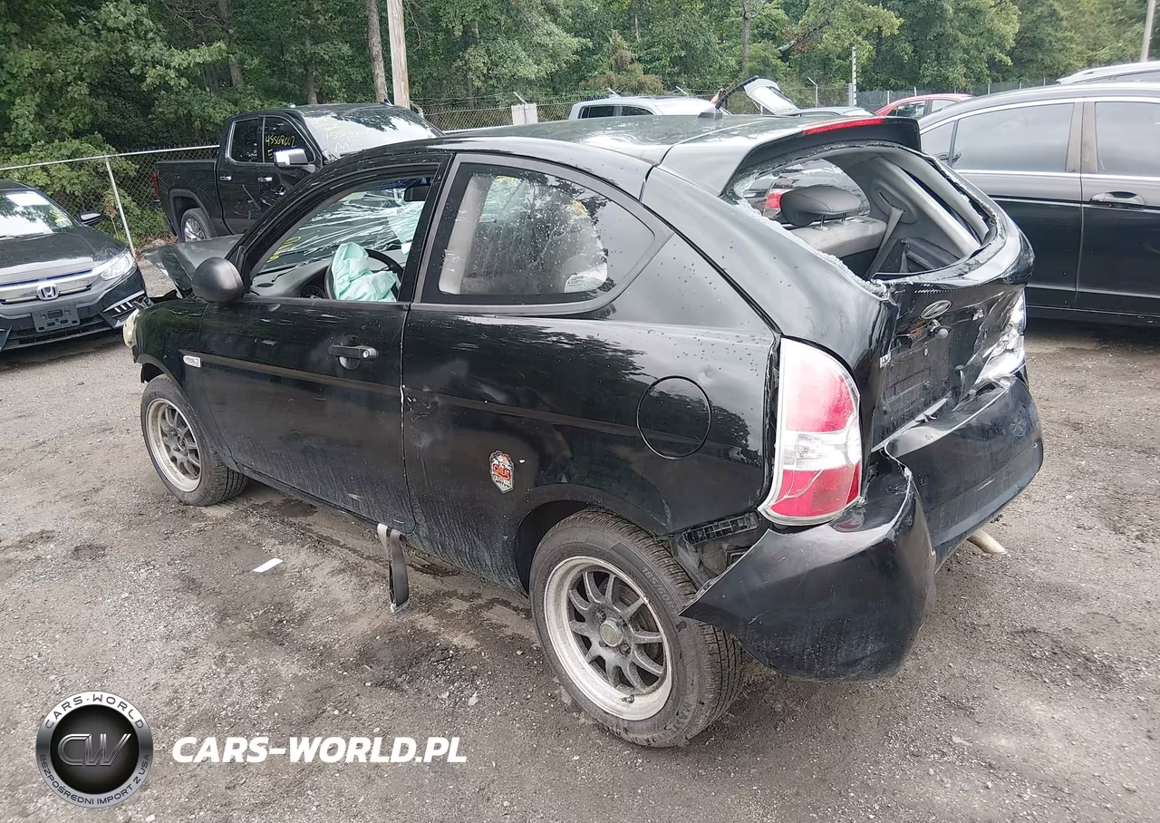 2007 Hyundai Accent Gs VIN:KMHCM36C47U039225 - 3