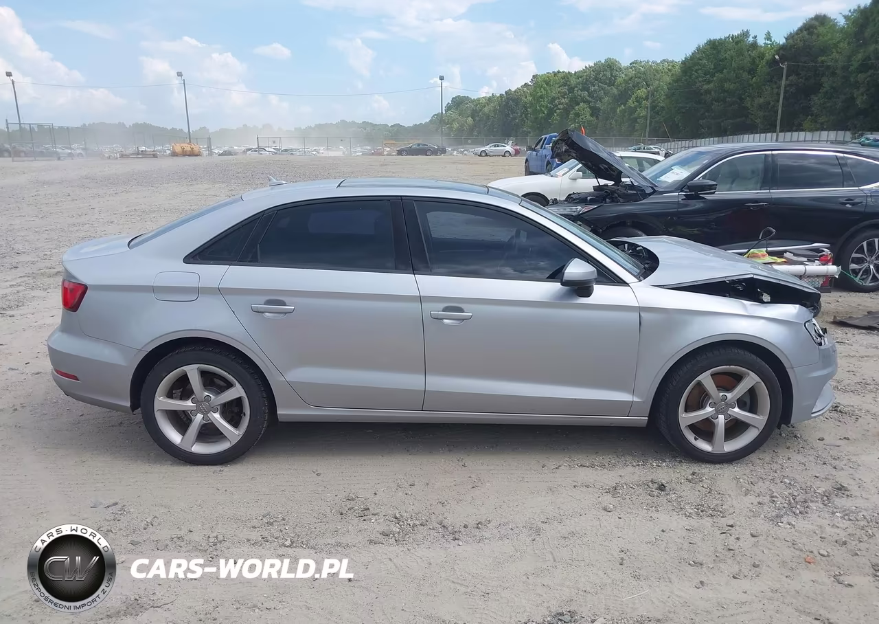 2015 Audi A3 2.0T Premium VIN:WAUBFGFFXF1040114 - 13