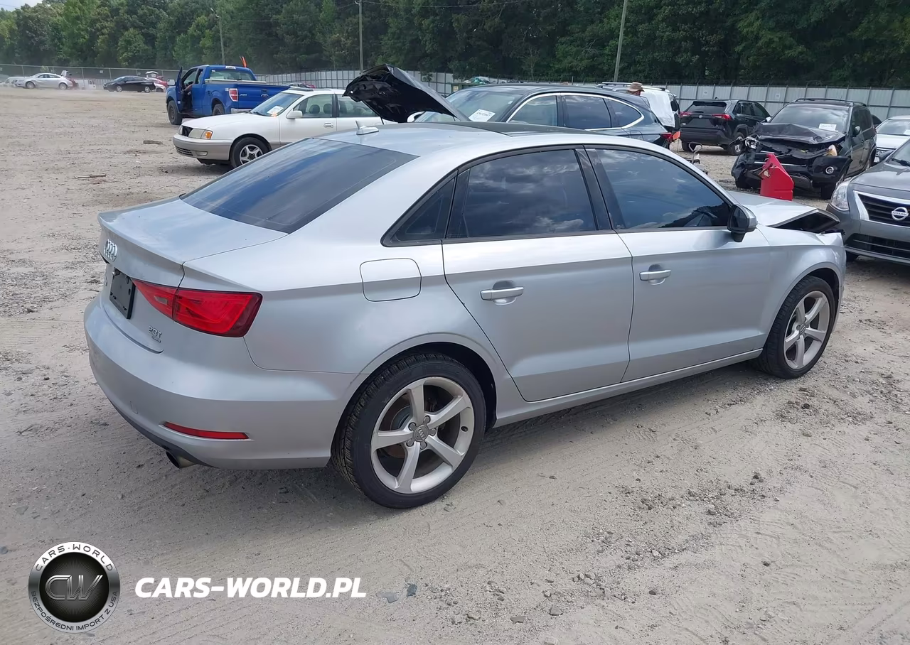 2015 Audi A3 2.0T Premium VIN:WAUBFGFFXF1040114 - 4
