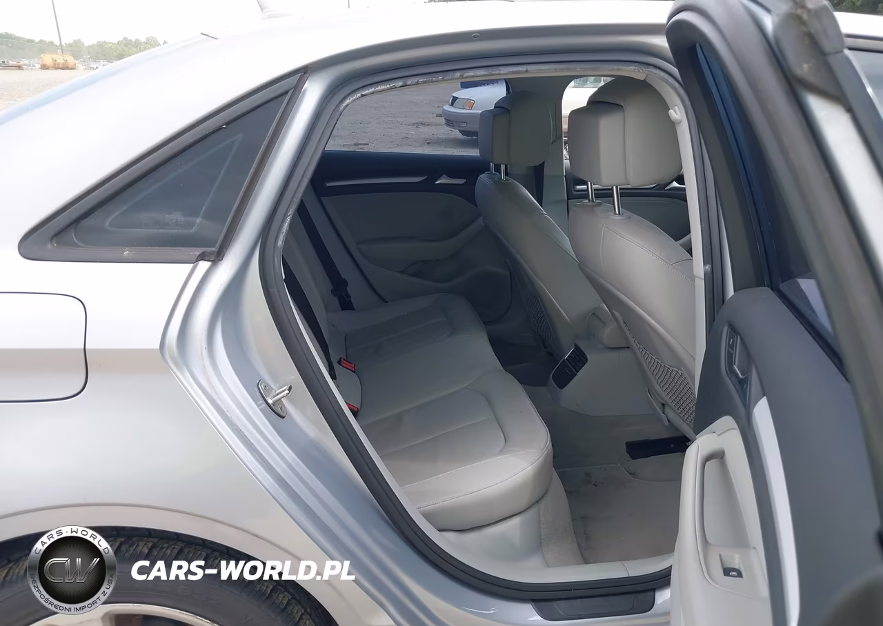 2015 Audi A3 2.0T Premium VIN:WAUBFGFFXF1040114 - 8