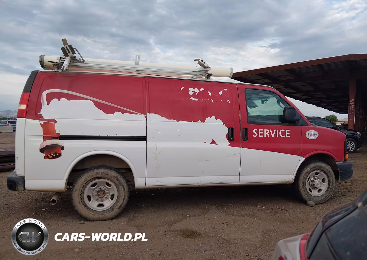 2016 Chevrolet Express 2500 Work Van VIN:1GCWGAFF3G1298412 - 13