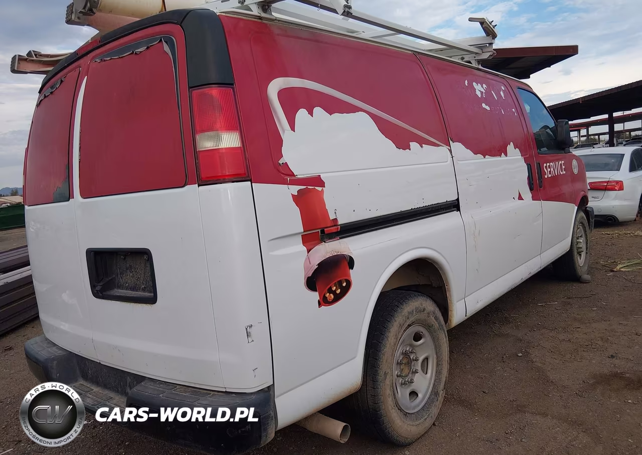 2016 Chevrolet Express 2500 Work Van VIN:1GCWGAFF3G1298412 - 4