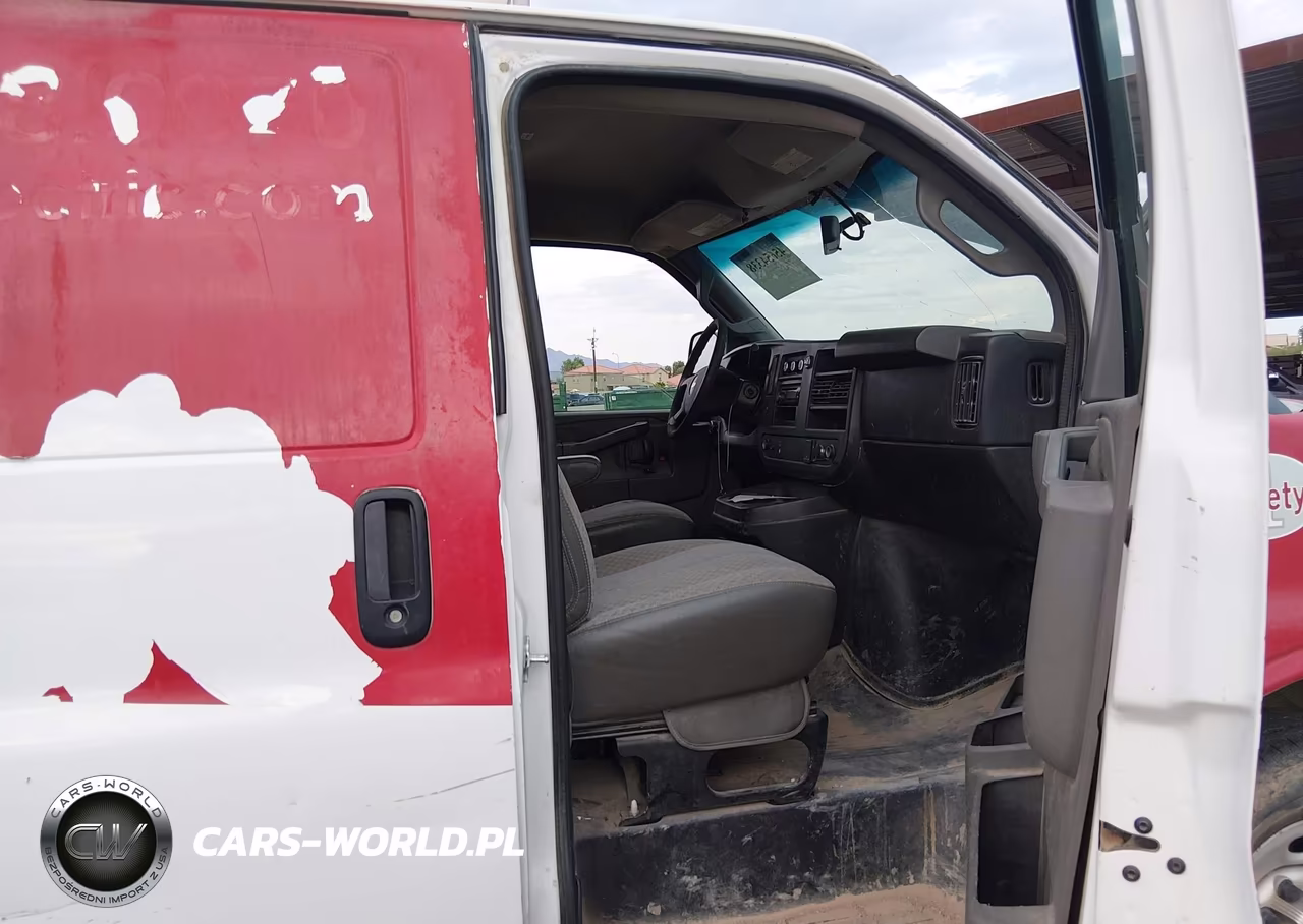 2016 Chevrolet Express 2500 Work Van VIN:1GCWGAFF3G1298412 - 5