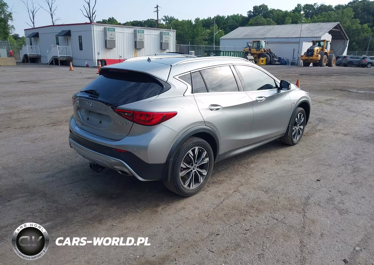 2018 Infiniti Qx30 Premium VIN:SJKCH5CR8JA052529 - 4