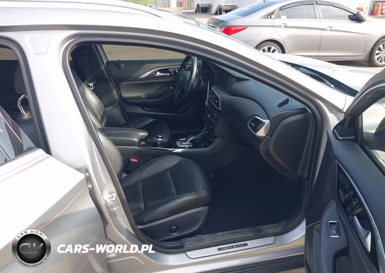 2018 Infiniti Qx30 Premium VIN:SJKCH5CR8JA052529 - 5