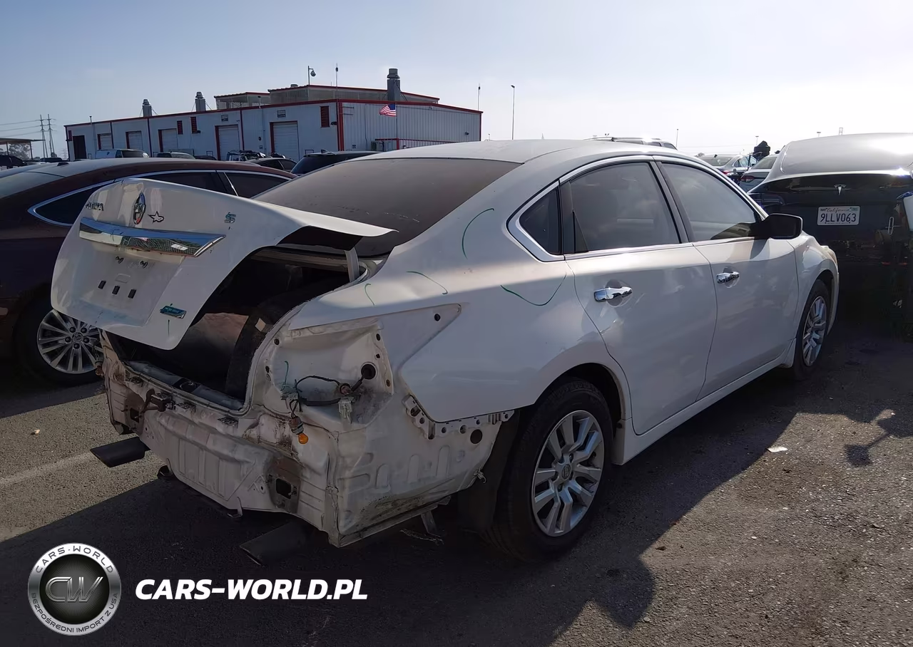 2013 Nissan Altima 2.5 S VIN:1N4AL3AP1DN418753 - 4