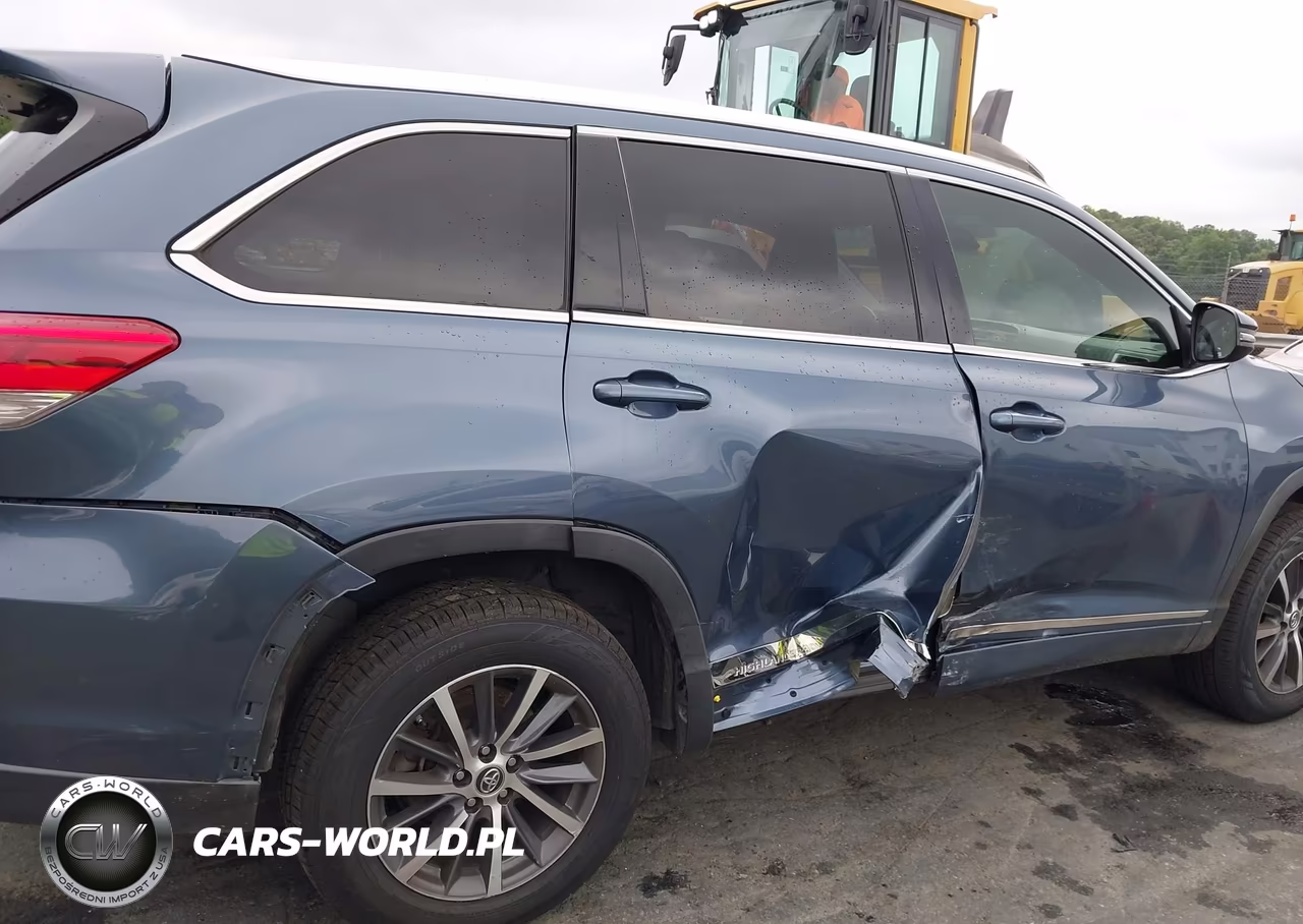 2017 Toyota Highlander Xle VIN:5TDKZRFH5HS525791 - 6
