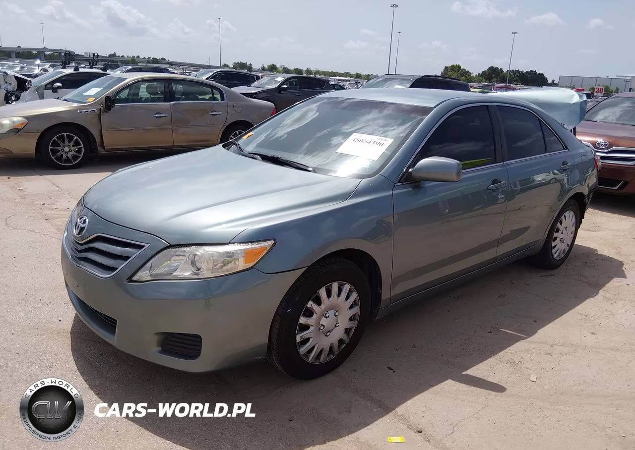 TOYOTA CAMRY VIN:4T1BF3EK9AU550113 - 2