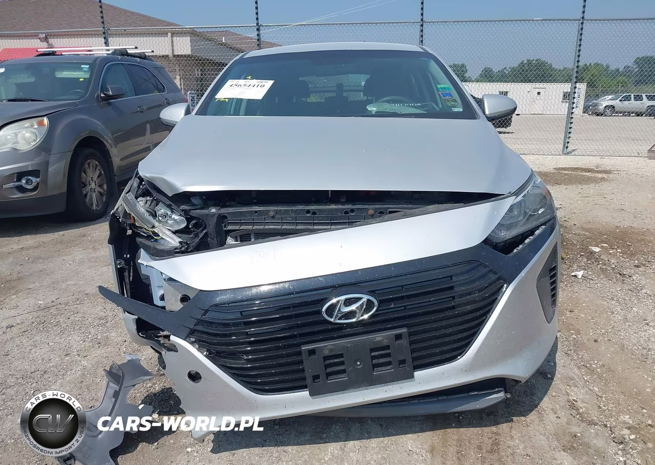 2018 Hyundai Ioniq Hybrid Blue VIN:KMHC65LC2JU072693 - 12