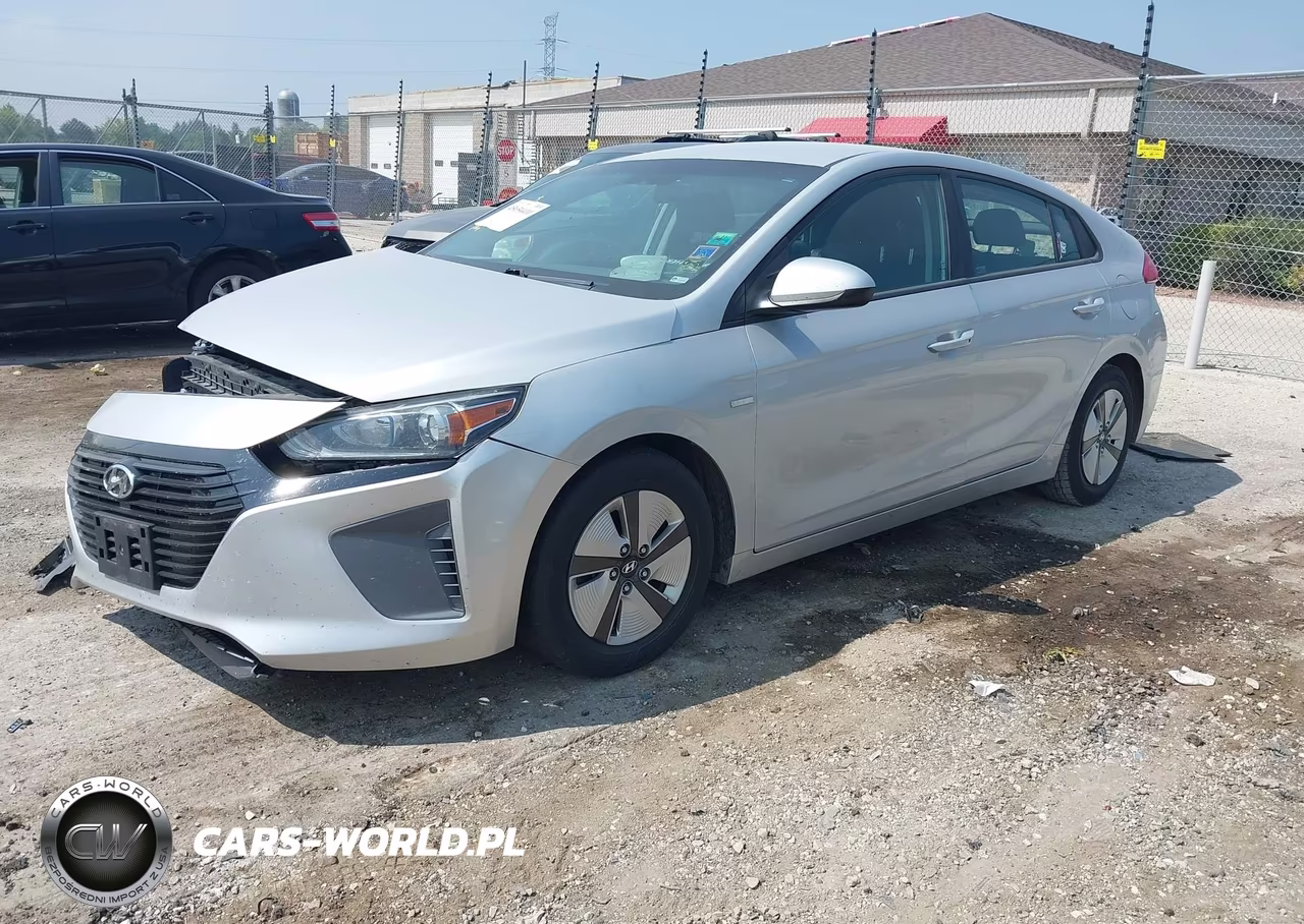 2018 Hyundai Ioniq Hybrid Blue VIN:KMHC65LC2JU072693 - 2
