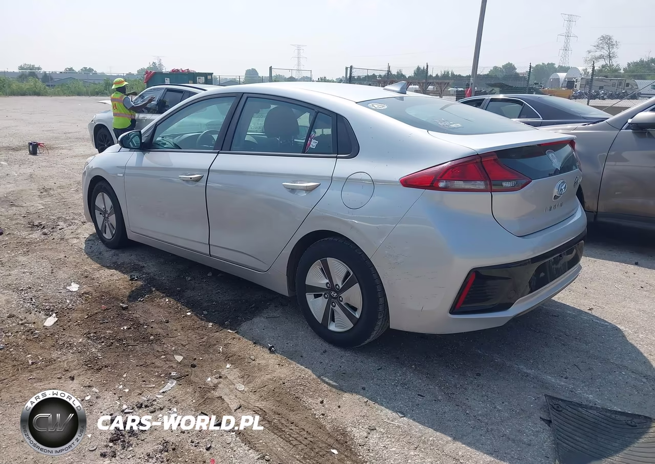 2018 Hyundai Ioniq Hybrid Blue VIN:KMHC65LC2JU072693 - 3
