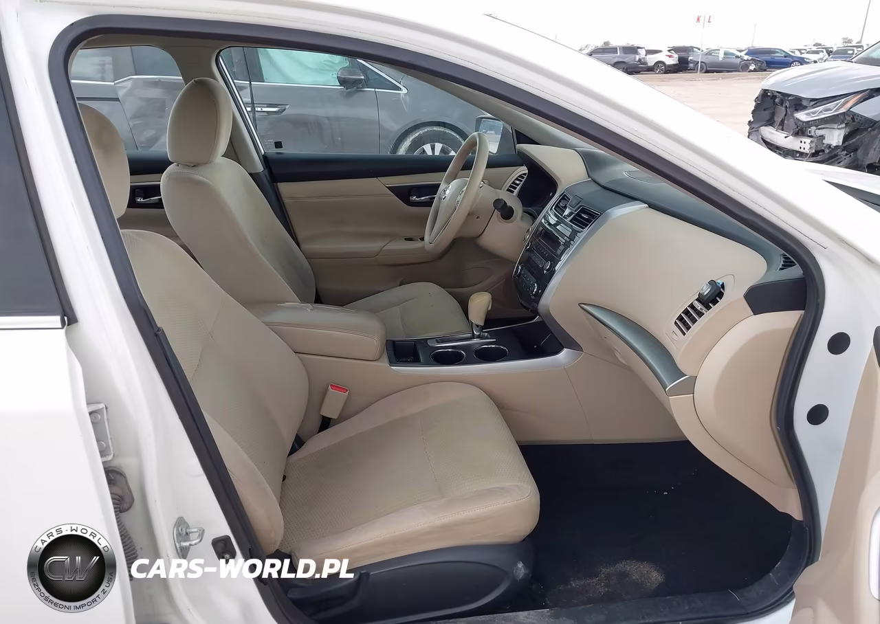 2015 Nissan Altima 2.5 S VIN:1N4AL3AP9FN876916 - 5