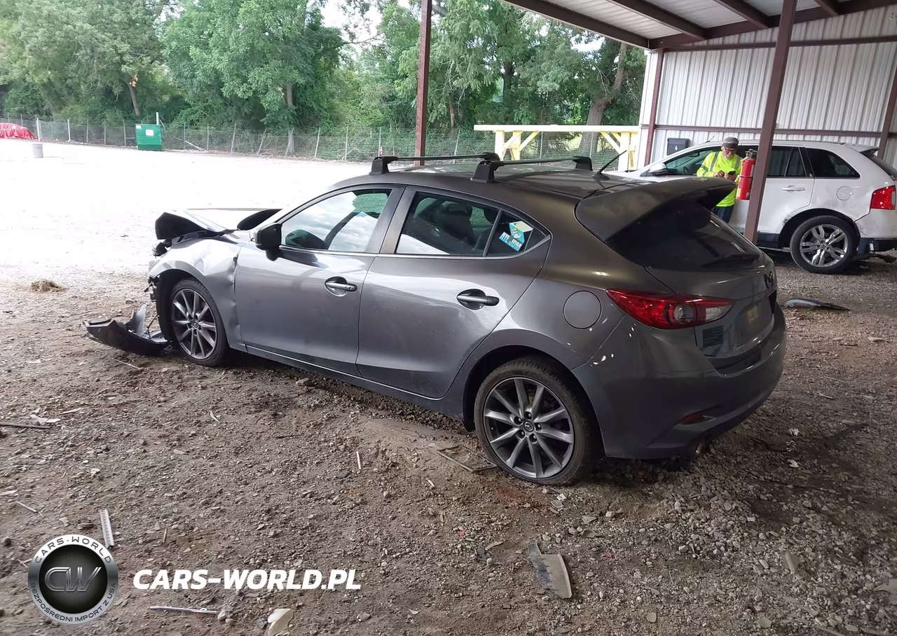 2018 Mazda Mazda3 Touring VIN:3MZBN1L33JM226504 - 3