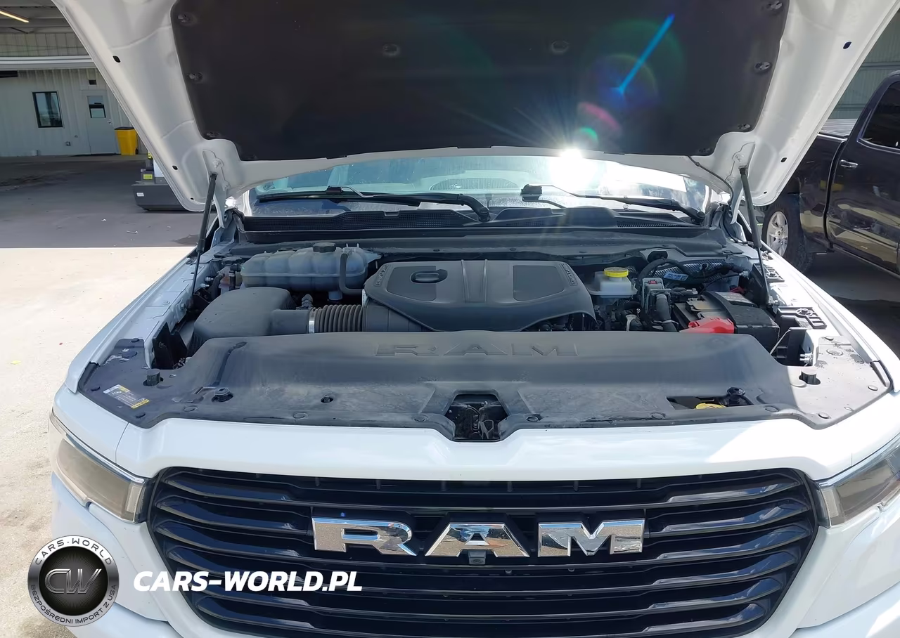 2025 Ram 1500 Laramie 4X4 5'7 Box VIN:1C6SRFJPXSN550123 - 10