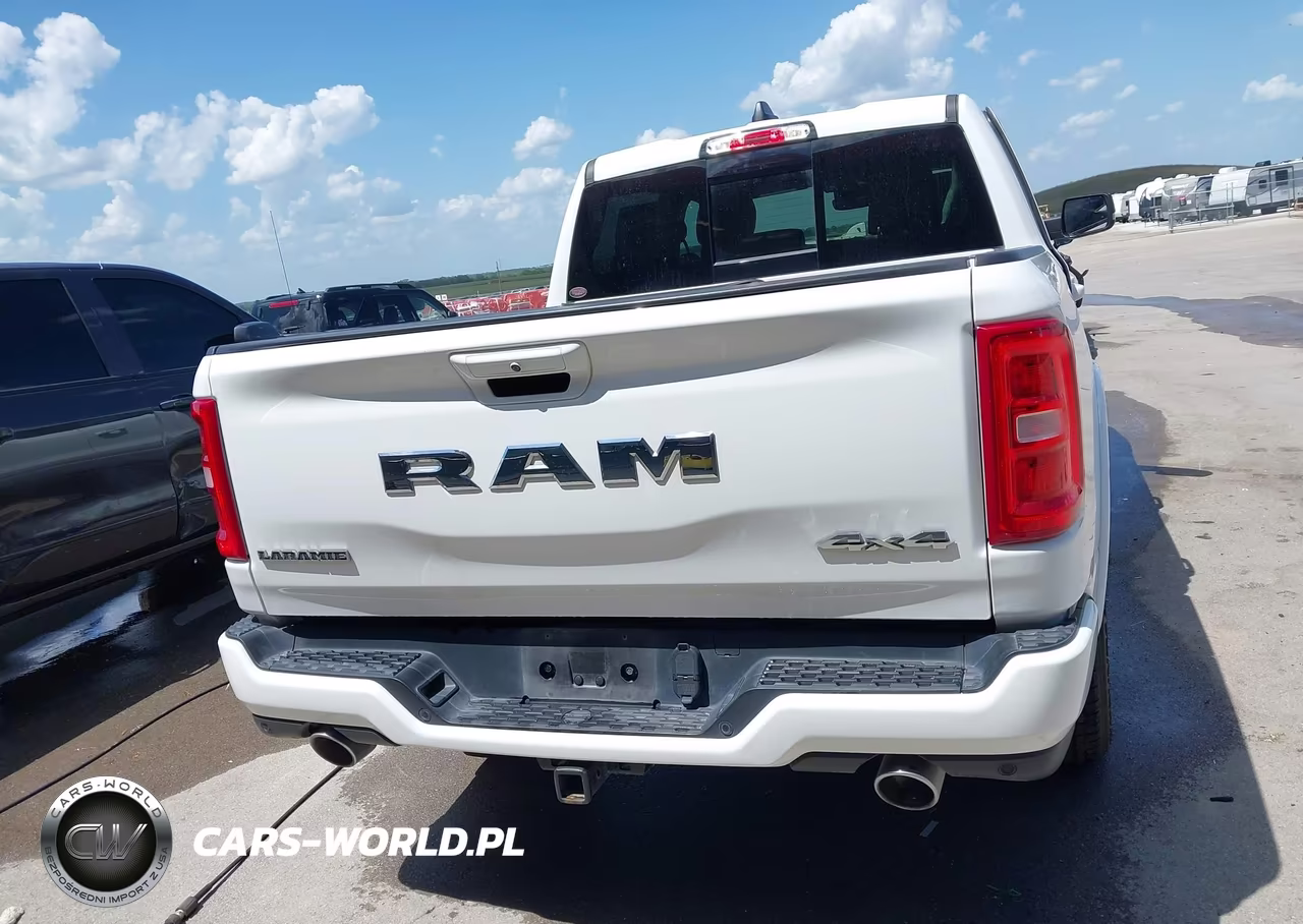 2025 Ram 1500 Laramie 4X4 5'7 Box VIN:1C6SRFJPXSN550123 - 16