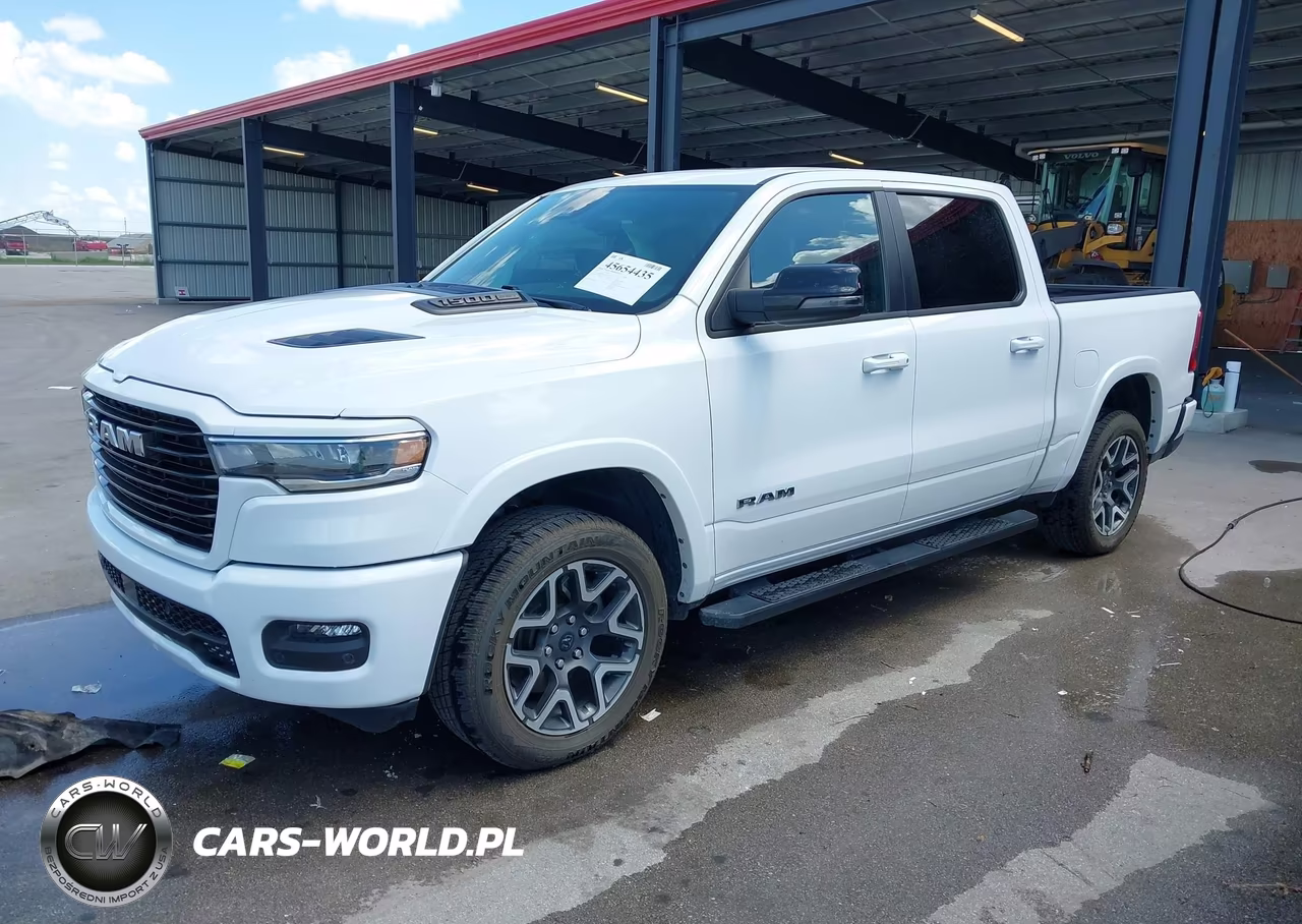 2025 Ram 1500 Laramie 4X4 5'7 Box VIN:1C6SRFJPXSN550123 - 2