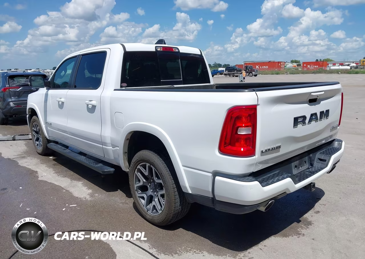 2025 Ram 1500 Laramie 4X4 5'7 Box VIN:1C6SRFJPXSN550123 - 3
