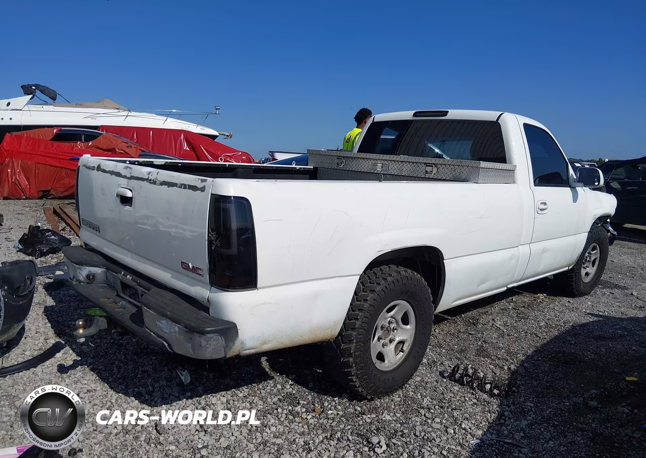 2003 GMC Sierra 1500 Work Truck VIN:1GTEC14V23Z900276 - 4
