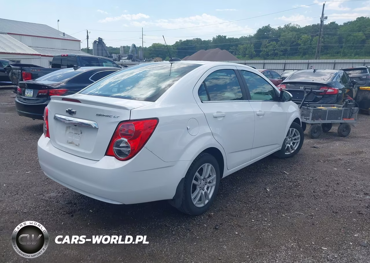 2015 Chevrolet Sonic Lt Auto VIN:1G1JC5SH4F4209263 - 4