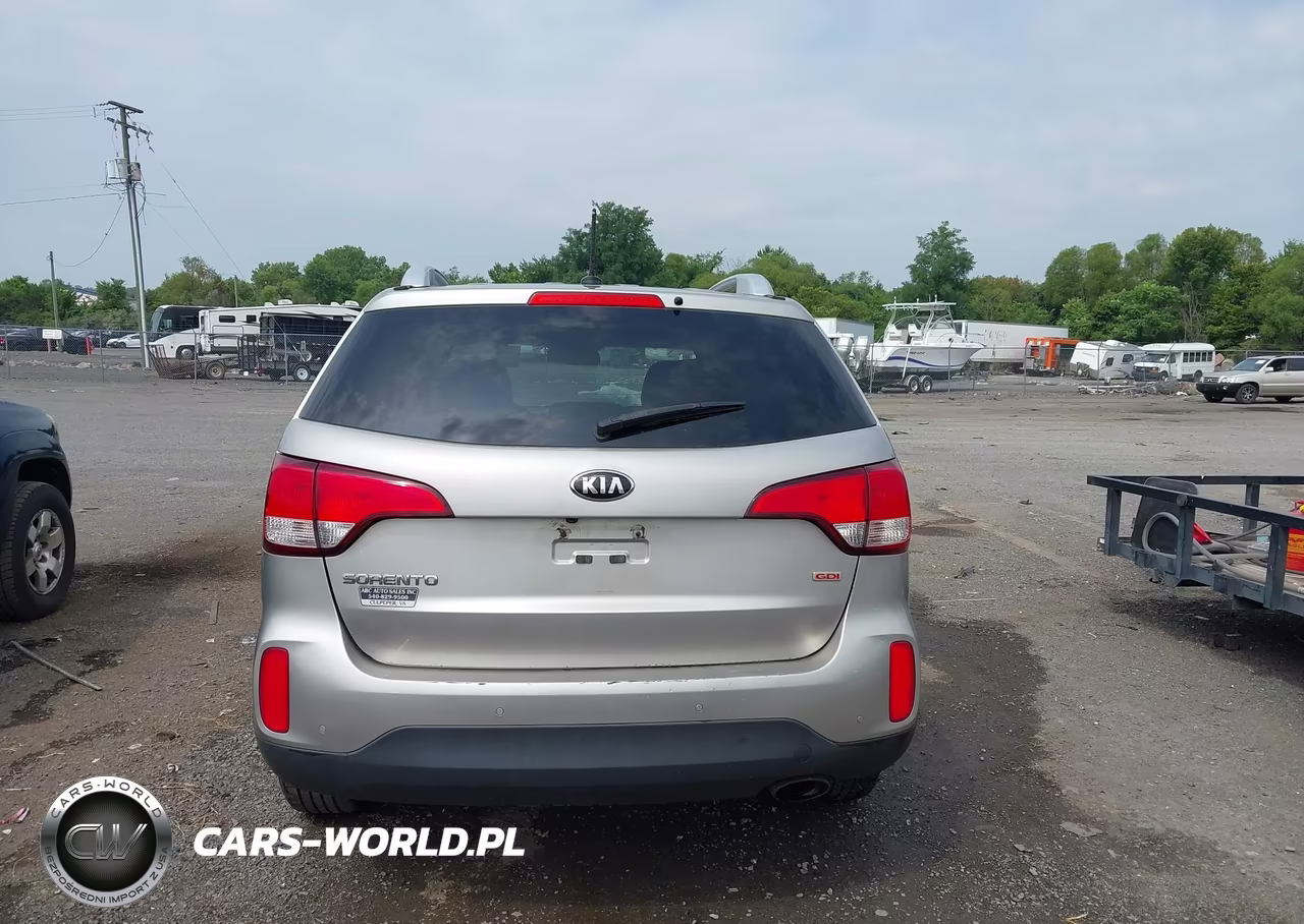 2014 Kia Sorento Lx V6 VIN:5XYKTDA76EG545897 - 16